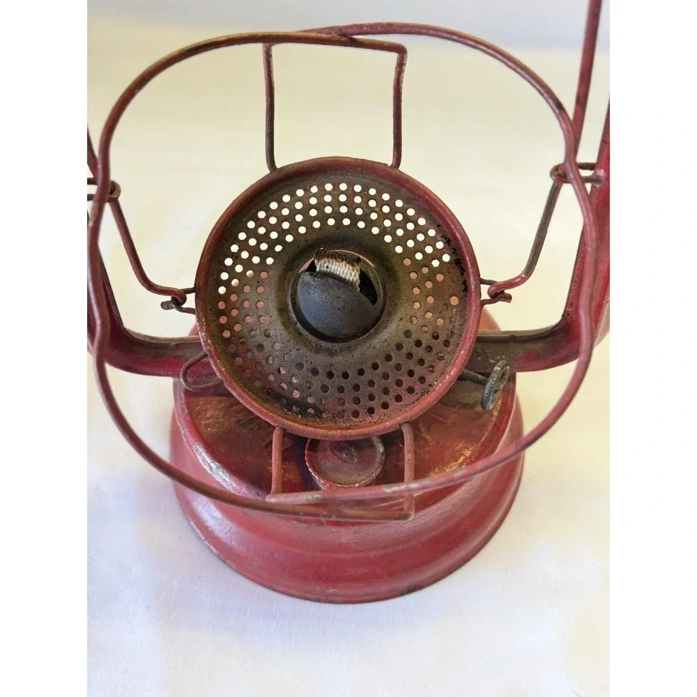 Vintage Dietz Lantern HY-LO With Red Dietz Fitzall Globe New York